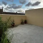 L'ecrin - Rez De Chausse - Idealement Situe - Terrasse アパート