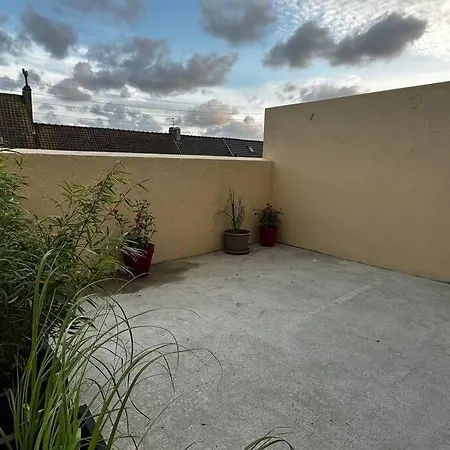 L'écrin - Rez De Chaussé - Idéalement Situé - Terrasse Apartamento
